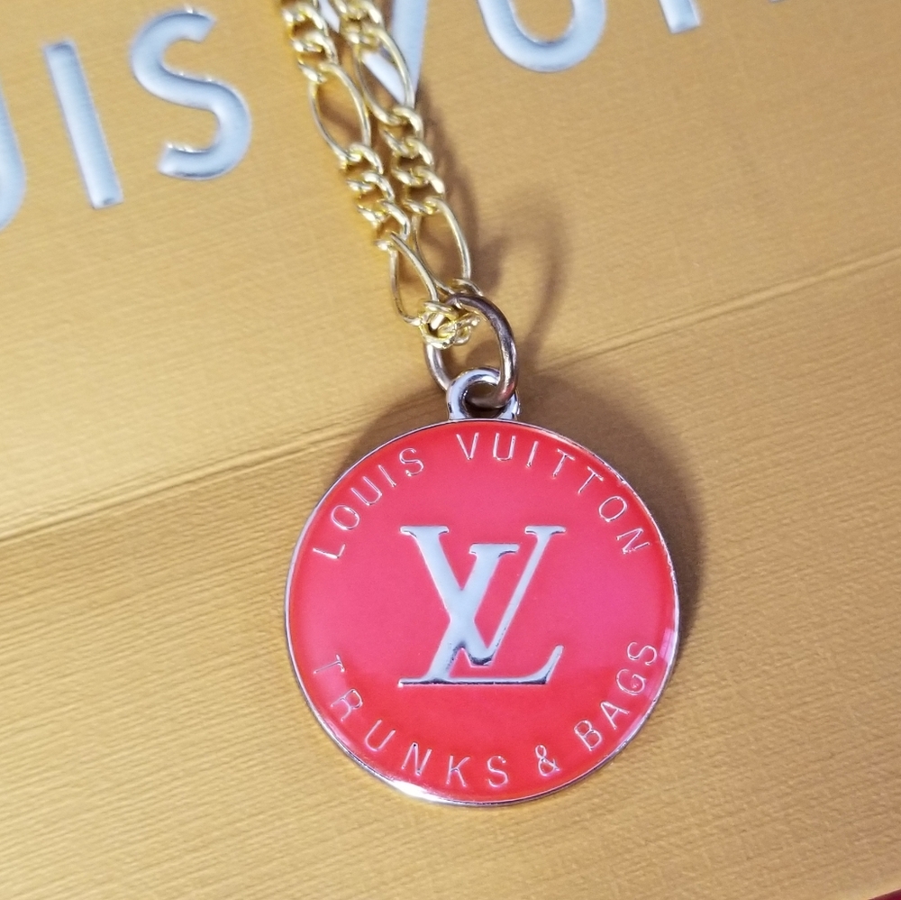 TRUNKS AND BAGS CHARM NEON RED